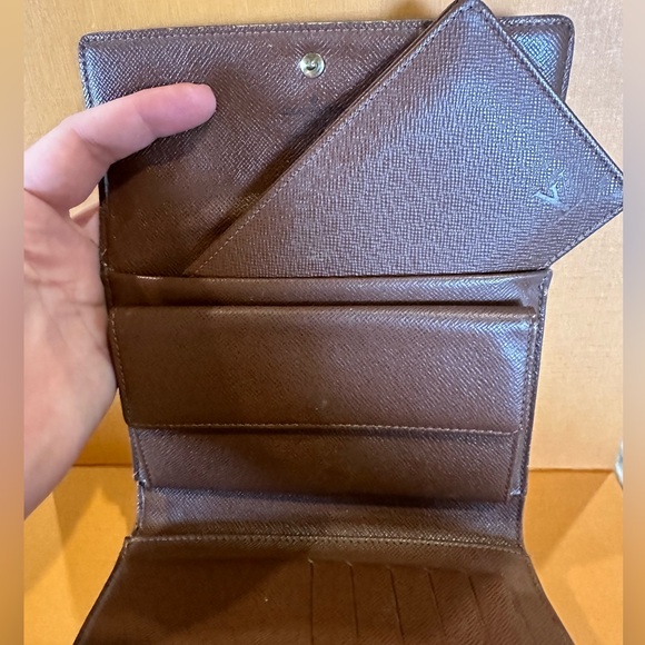 Louis Vuitton wallet - Picture 7 of 16